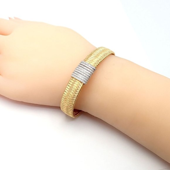 Authentic! Roberto Coin 18k Yellow Gold 9 Row Diamond Silk Weave Bracelet - Picture 8 of 16